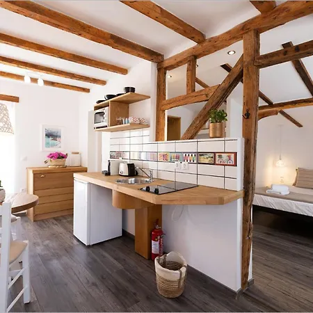 Ziv Boutique Town Square Lefkáda