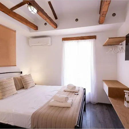 Apartment Ziv Boutique Town Square