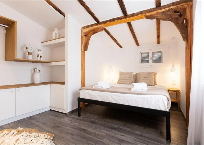 Ziv Boutique Town Square Lefkada City