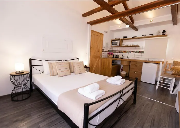 Ziv Boutique Town Square Lefkada City