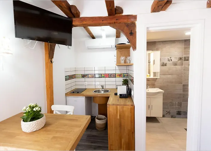 Apartment Ziv Boutique Town Square *