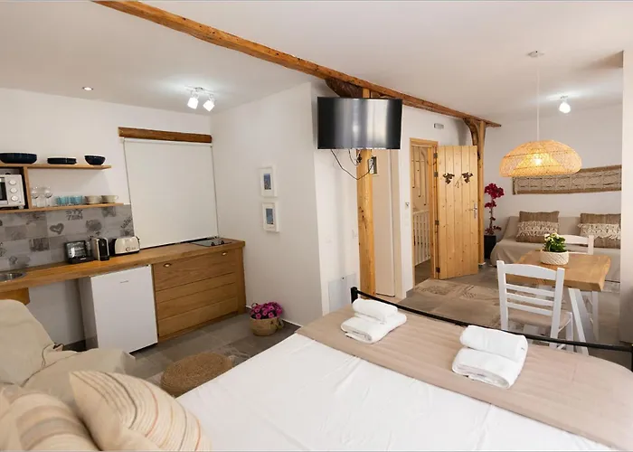 Apartment Ziv Boutique Town Square *