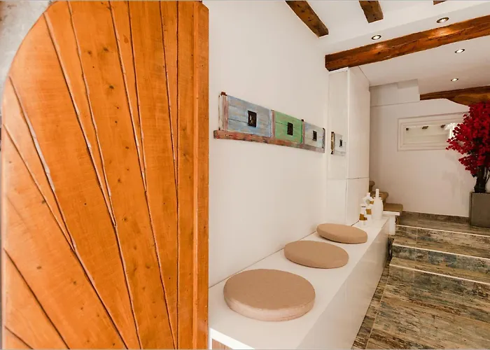 Ziv Boutique Town Square Lefkada City