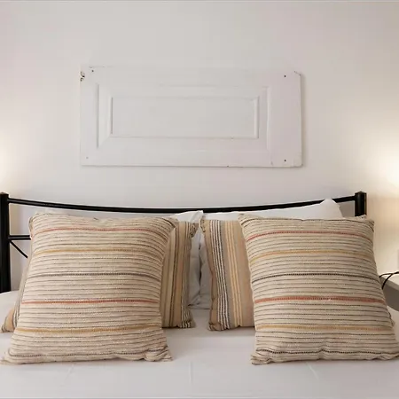 Ziv Boutique Town Square