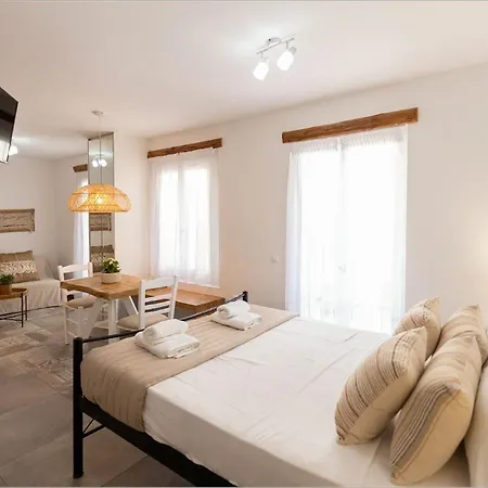 Ziv Boutique Town Square