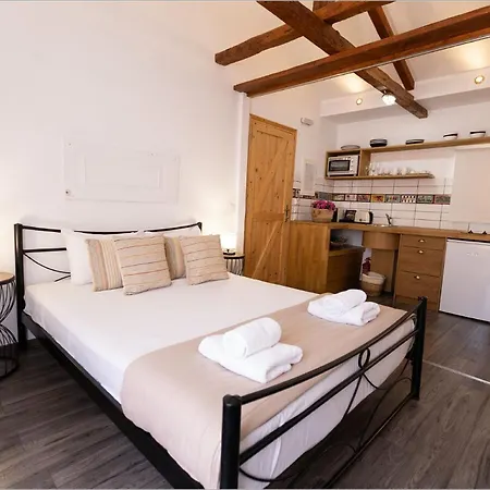 Ziv Boutique Town Square Lefkáda